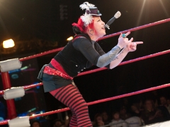 Kelvikta Swordswallowing in the Ring!