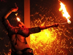Kelvikta Bellydancing & eating fire & Rain NightClub